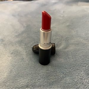 MAC Lustre Lipstick 502 Cockney